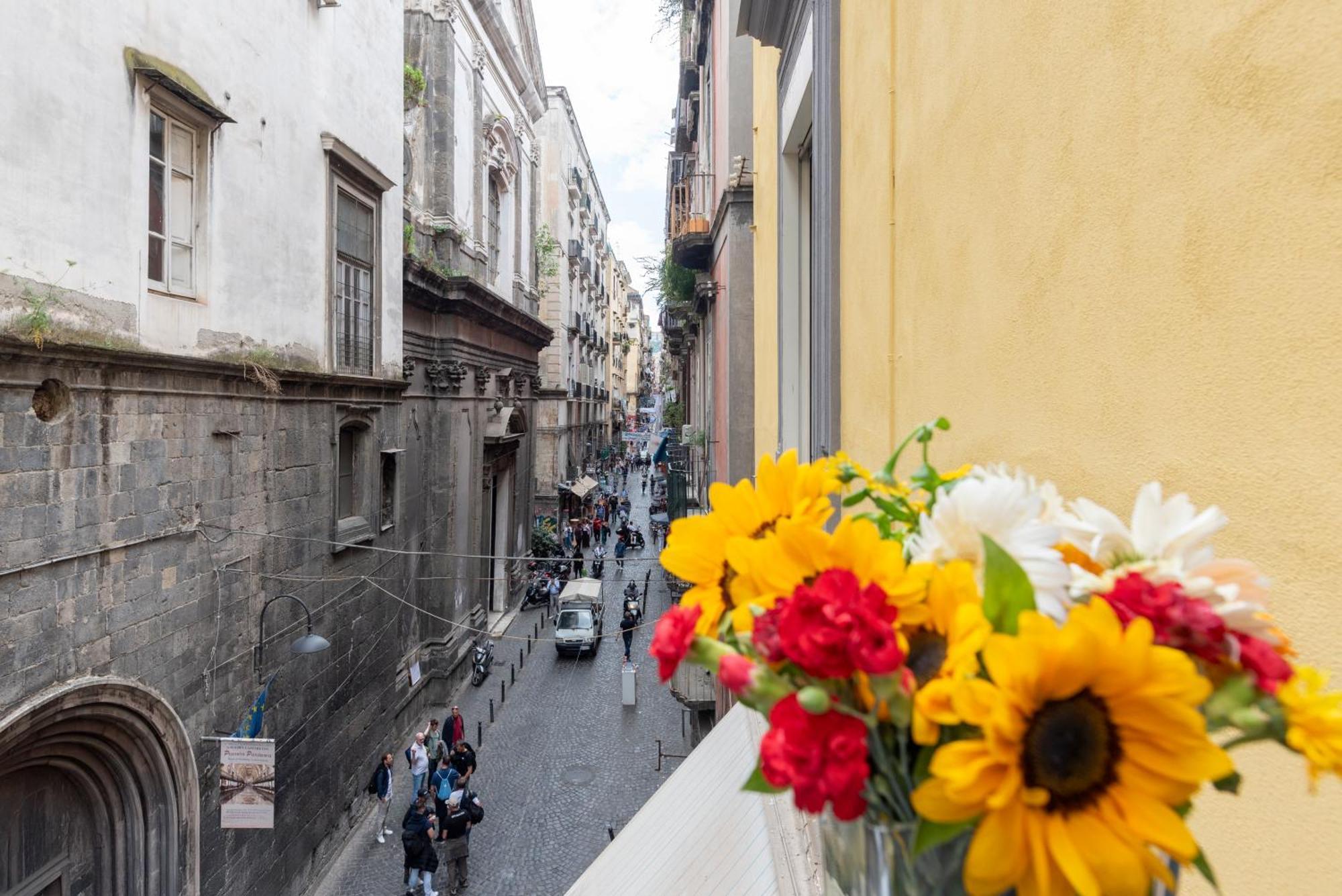 Napoli Centro, Dm Suites Exterior foto