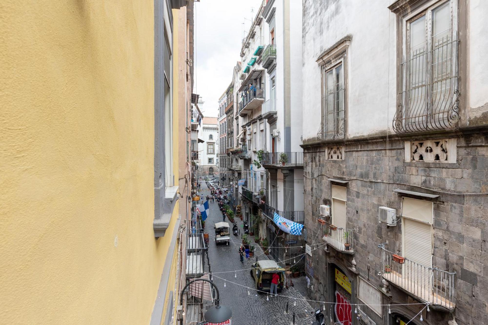 Napoli Centro, Dm Suites Exterior foto